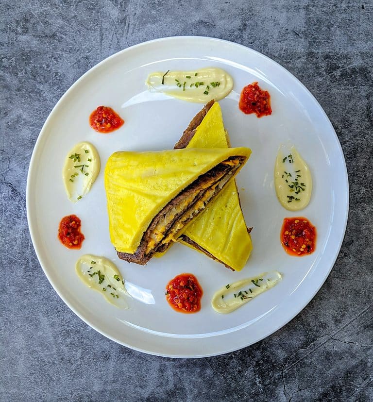 Philly cheesesteak Omelette