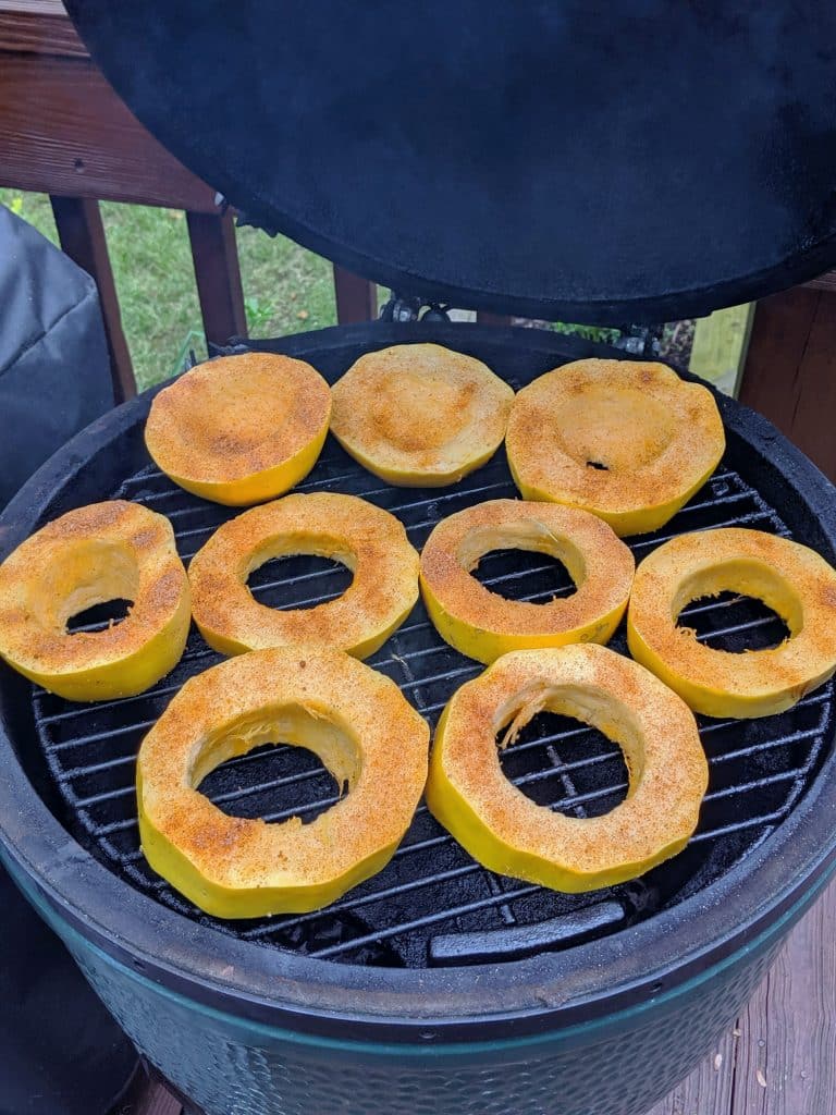 Low carb Grilled spaghetti squash rings on a big green egg