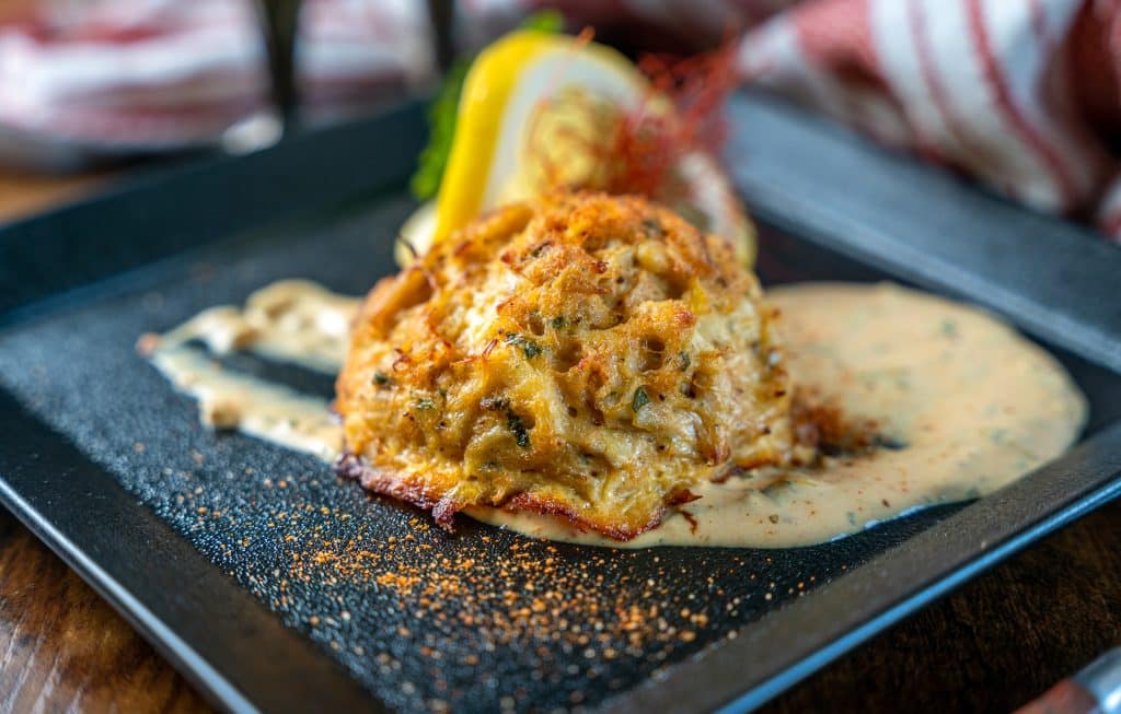 maryland style keto crab cakes with remoulade